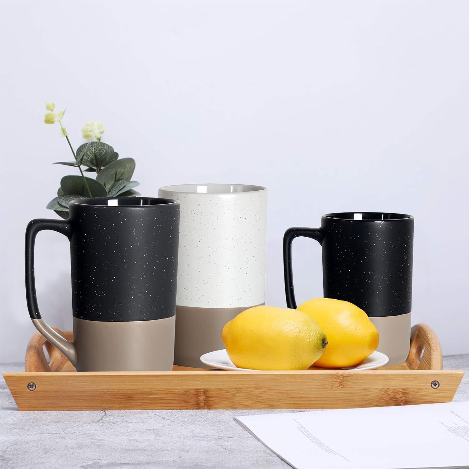 NBABSR Tazas de café de 16 onzas, dos coloridas tazas grandes de cerámica con asas únicas moteadas negras, perfectas para los amantes de las tazas o