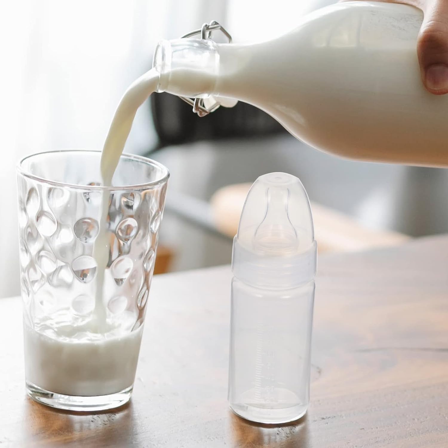 DOITOOL 15 botellas de leche desechables para recién nacidos, botellas de leche flexibles, botellas clásicas de cuello transparente (blanco)