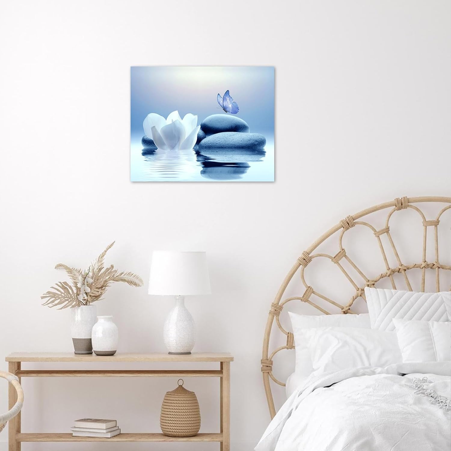 EOBTAIN Lienzo de flores blancas zen, arte de pared, diseño floral y mariposa azul sobre piedra, cuadro moderno enmarcado para yoga, spa, pintura