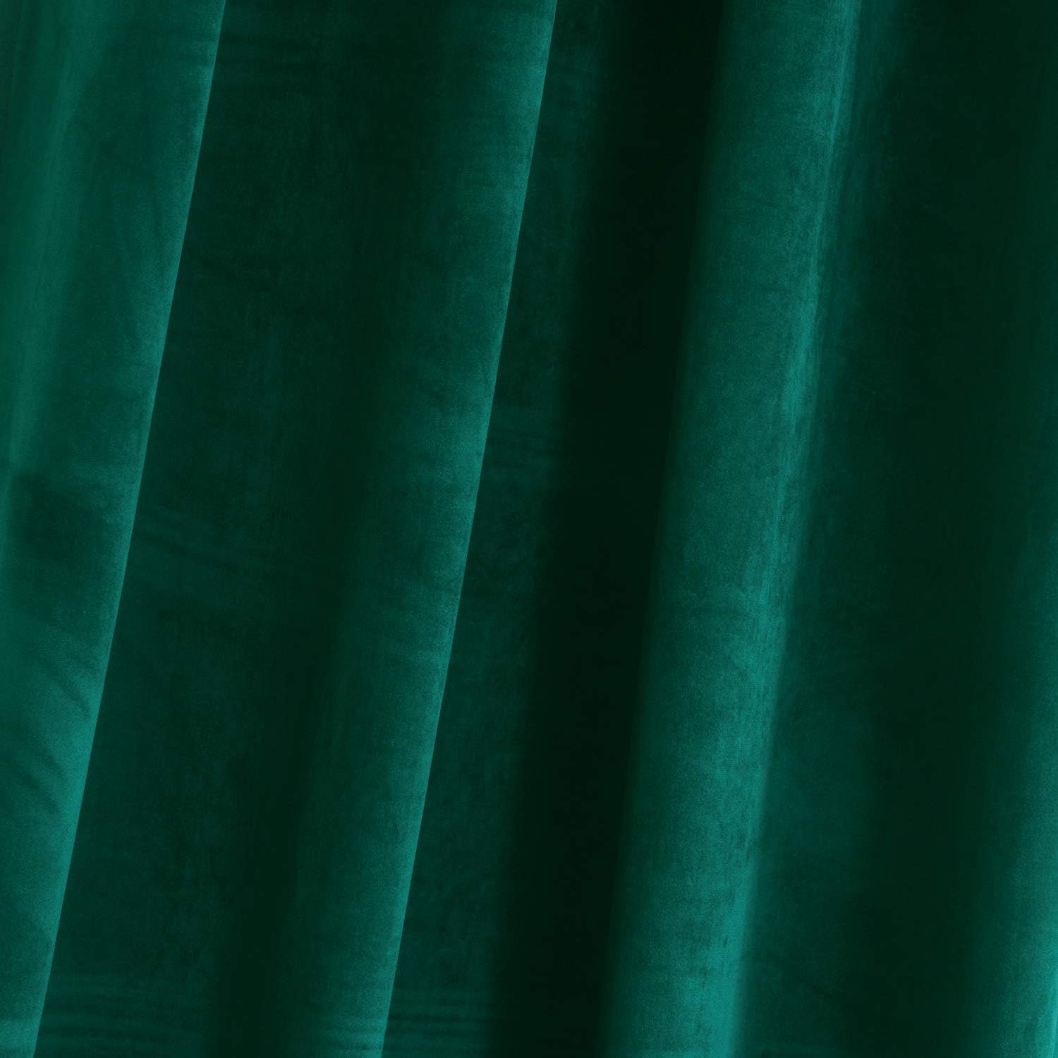 Cortinas de terciopelo de Roslyn.