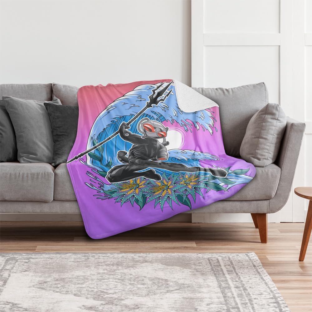 Aquaman and The Lost Kingdom – Manta de 50 x 60 pulgadas, manta negra con textura sedosa al tacto, manta de sherpa súper suave