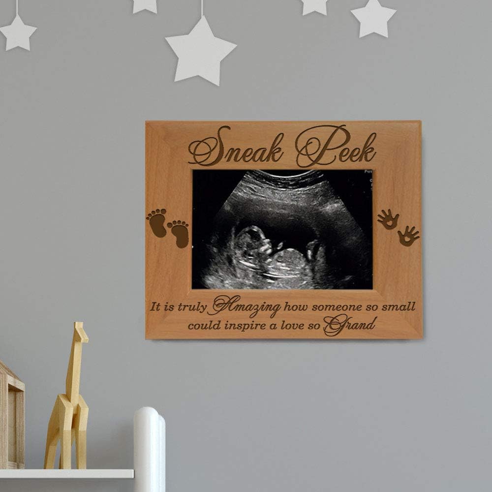 KATE POSH – Marco de ecograma Sneak Peek – Madera natural grabada, regalos para papá nuevo, regalos para mamá nueva (3 12 x 5 horizontal)