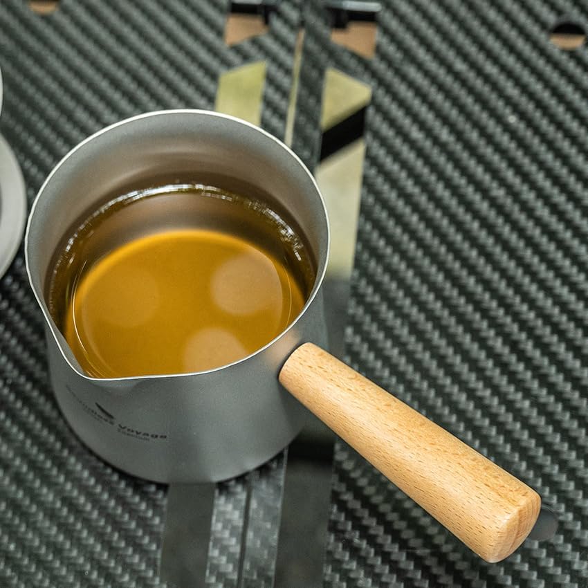 iBasingo Juego de té de titanio de 6.8 fl oz de una sola capa con mango de madera al aire libre portátil ligero para acampar senderismo café