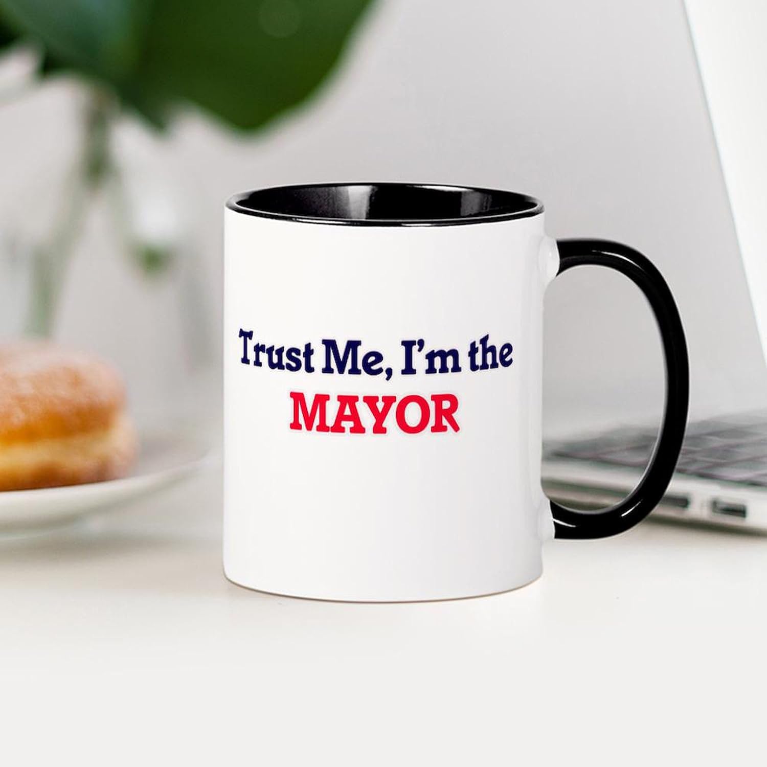 CafePress Trust Me, I’m The Mayor Mugs – Taza de café de cerámica, taza de té, 11 onzas