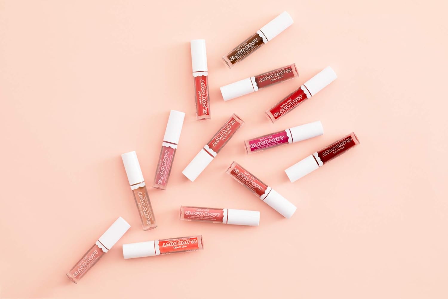 wet n wild Liquid Lipstick Cloud Pout Marshmallow, Light Pink Cloud Chaser  Mousse de crema labial mate  Aceite de argán  Vitamina E (paquete de 1)