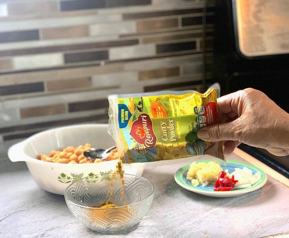 Rajapuri Especias mixtas  Curry suave 3.00 oz  3 onzas  Perfecto para carnes, aves de corral y pescado. Apto para veganos