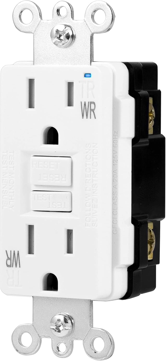 Tienda Basics Receptáculo GFCI resistente a la intemperie con indicador LED, 15 amperios, color blanco