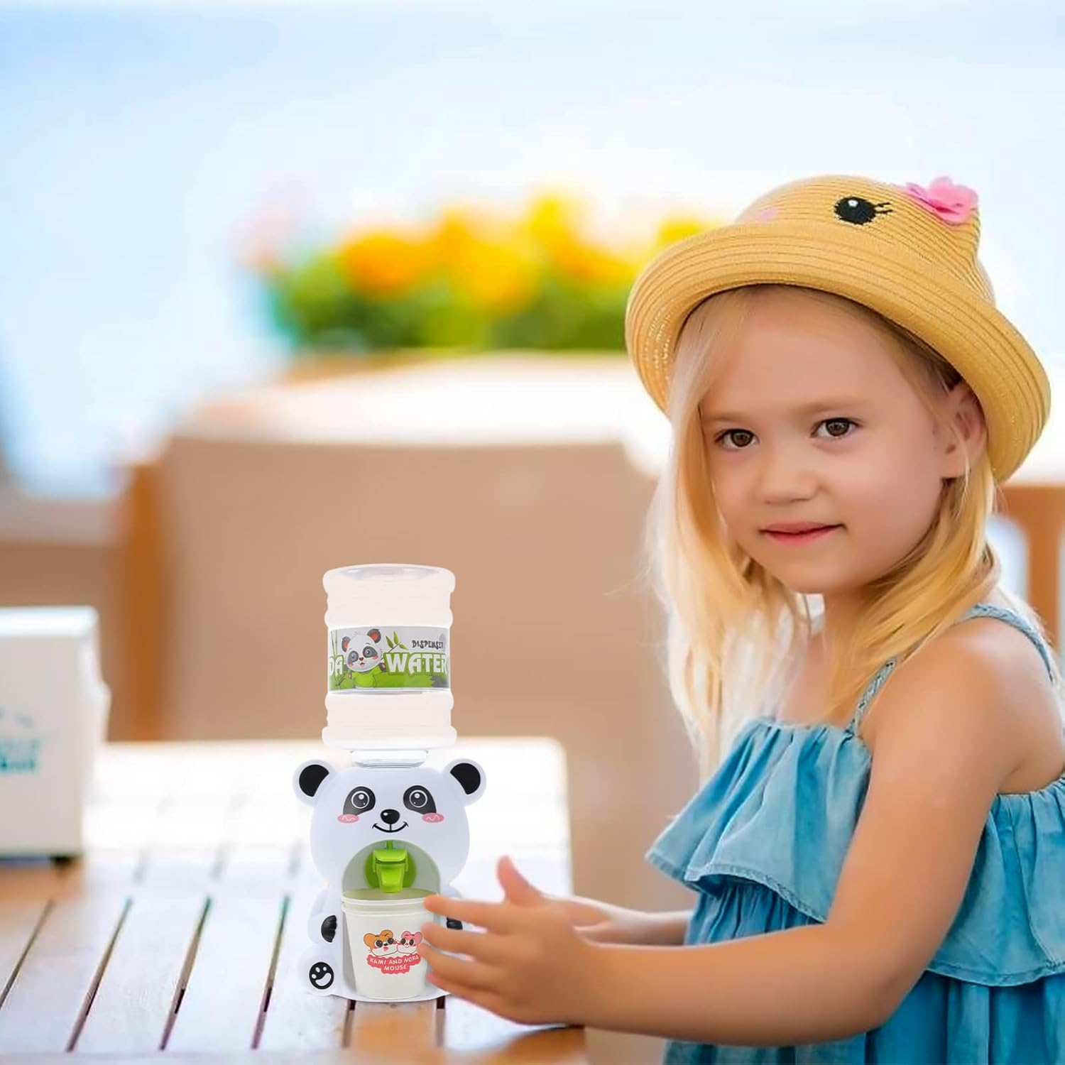 Toddmomy Dispensador de agua Kawaii dispensador de agua de juguete mini dispensador de agua eléctrico para niñas y niños pequeños accesorios (Panda