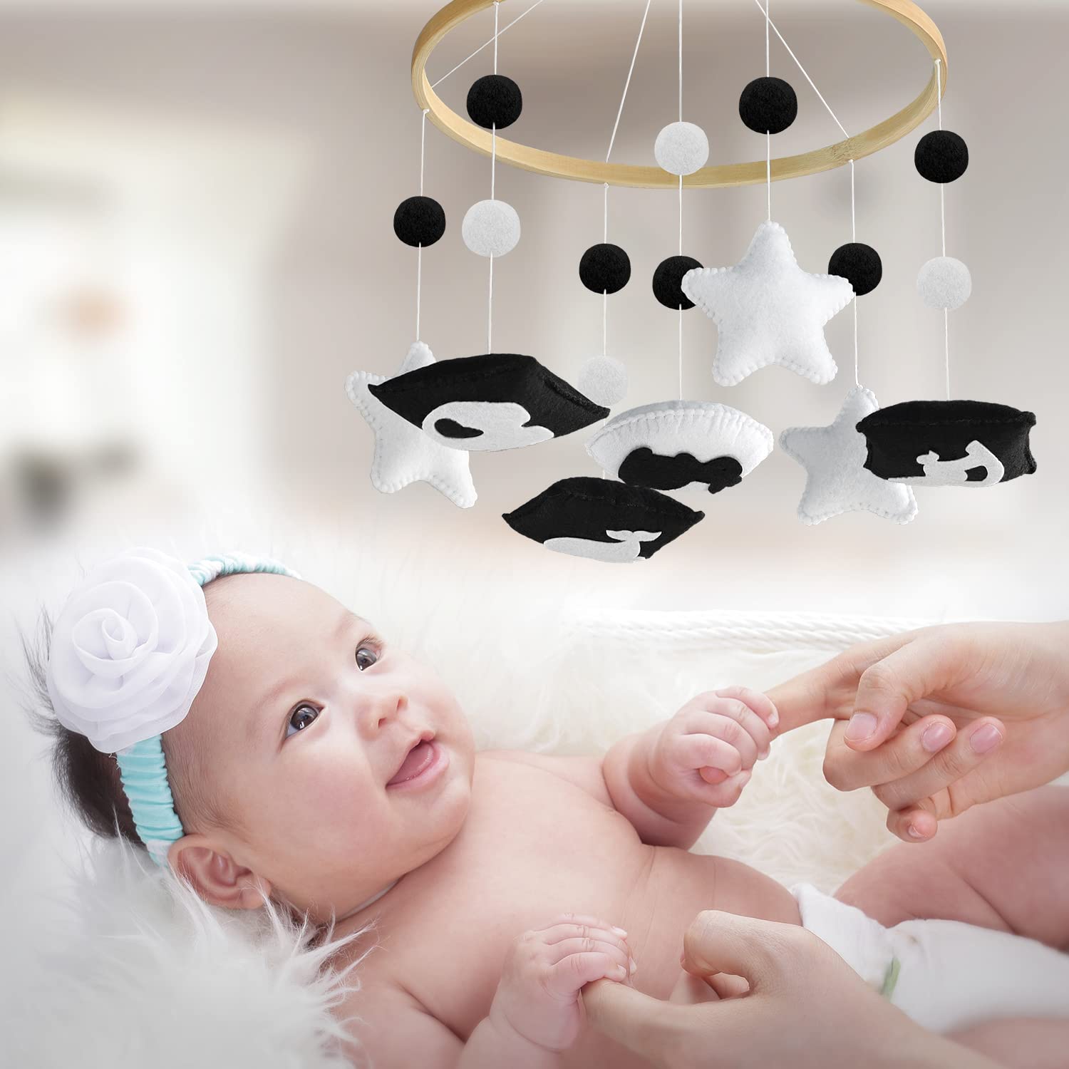 Montessori Mobile Baby para cuna – Móvil en blanco y negro para dar estimulación visual para involucrar a su recién nacido – Cuna móvil para niños y
