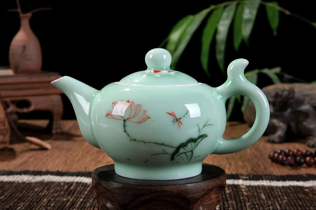HOTUMN Teteras para té suelto de cerámica con tapa (patrón de loto y pescado) Tetera china hecha a mano, regalo para familiares y amigos (6.8 onzas)