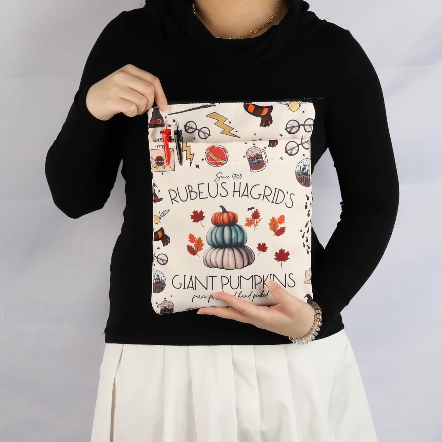 BLUPARK HP Inspired Book Sleeve HP Potter Regalos Amantes de los libros Fundas de libro para libros de tapa blanda Potter Merch Regalo, Blanco