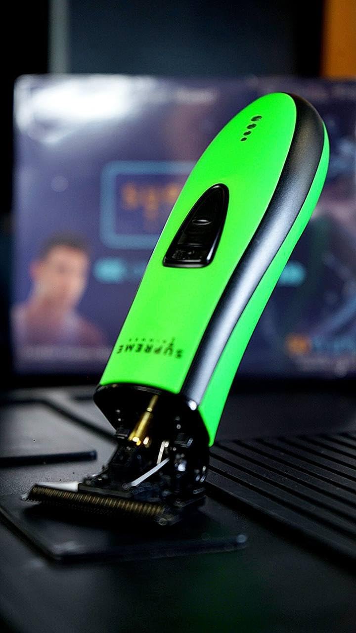 Supreme Trimmer Kit de corte de pelo de peluquero  Recortadora de pelo y afeitadora de lámina profesional para hombres  DLC T-Shaper ST5215 Acid