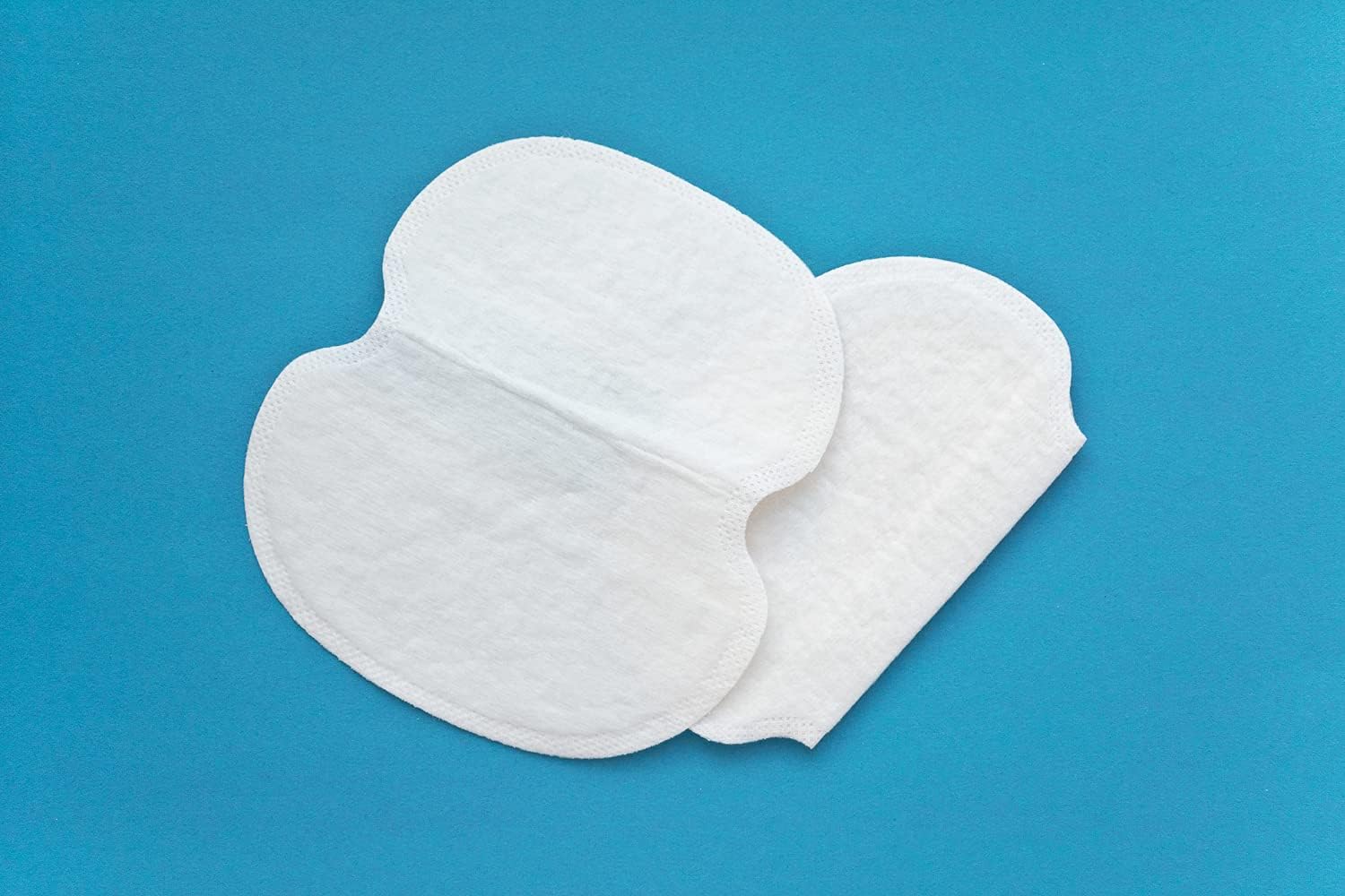 Almohadillas antisudor, invisibles, cómodas, súper absorbentes, autoadhesivas para mantener las axilas secas, de un solo uso para hombres y mujeres,