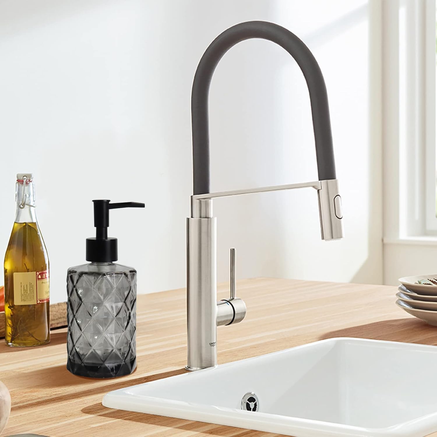 Dispensador de jabón de vidrio negro de 11 onzas, paquete de 2 dispensadores de jabón para manos y platos para cocina, dispensadores de botellas de