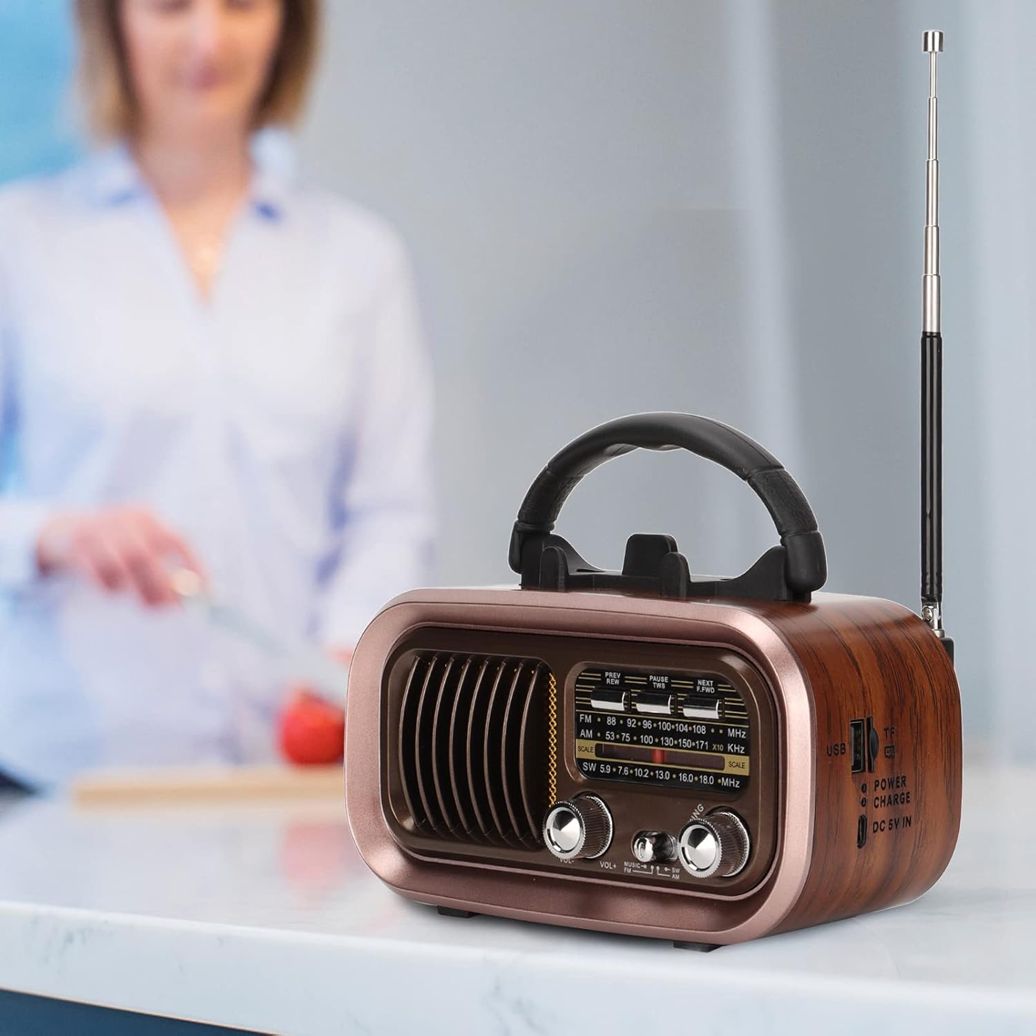 Altavoz portátil de radio FM Bluetooth con diseño vintage 3 bandas multifuncional, ligero y pequeño, MP3 WMA WAV, antena externa (RXBT628)