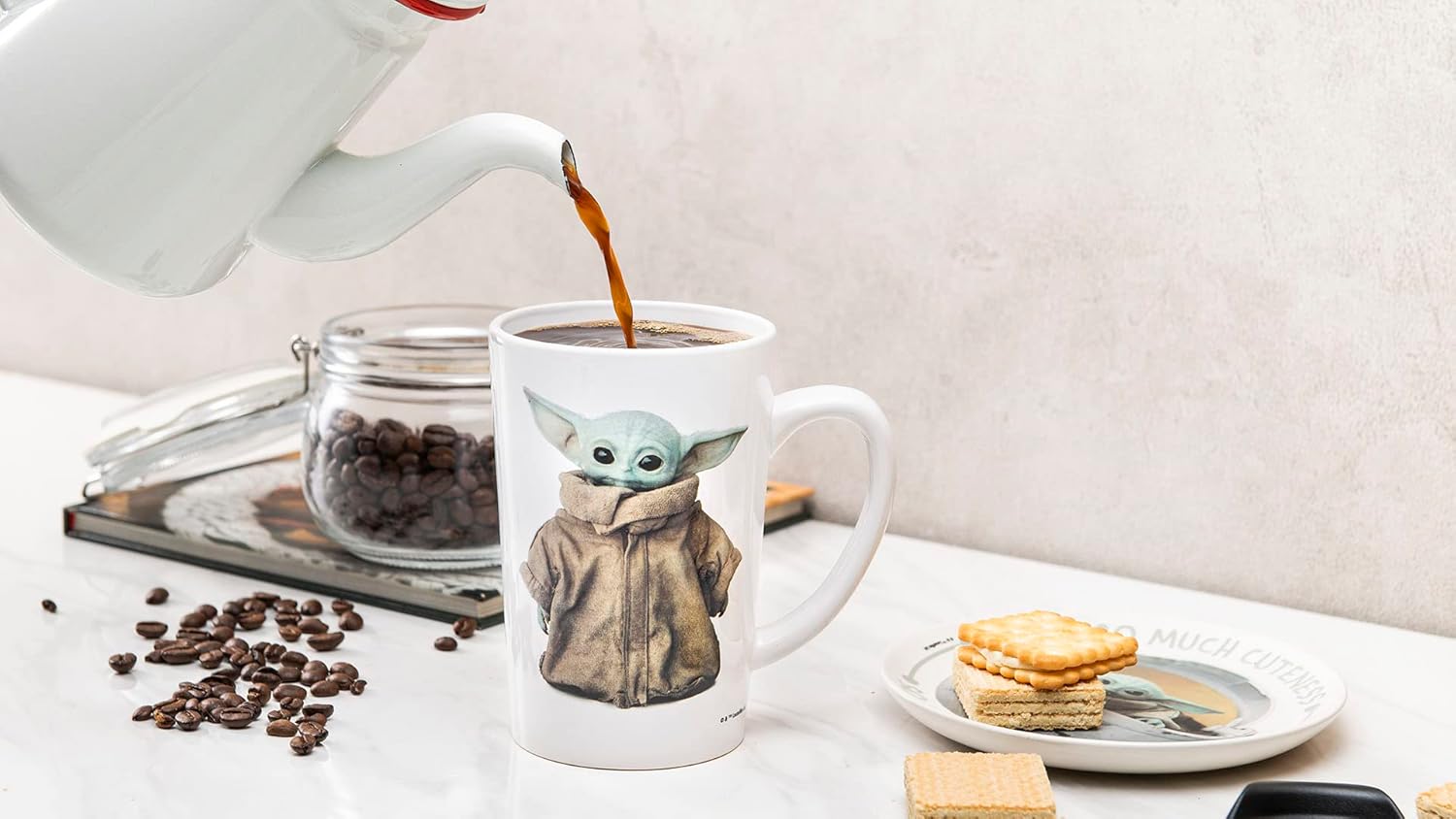 Zak Designs Star Wars The Mandalorian – Juego de tazas y platos de cerámica para café, té, desayuno o postre con tapa de taza de viaje (2 piezas,