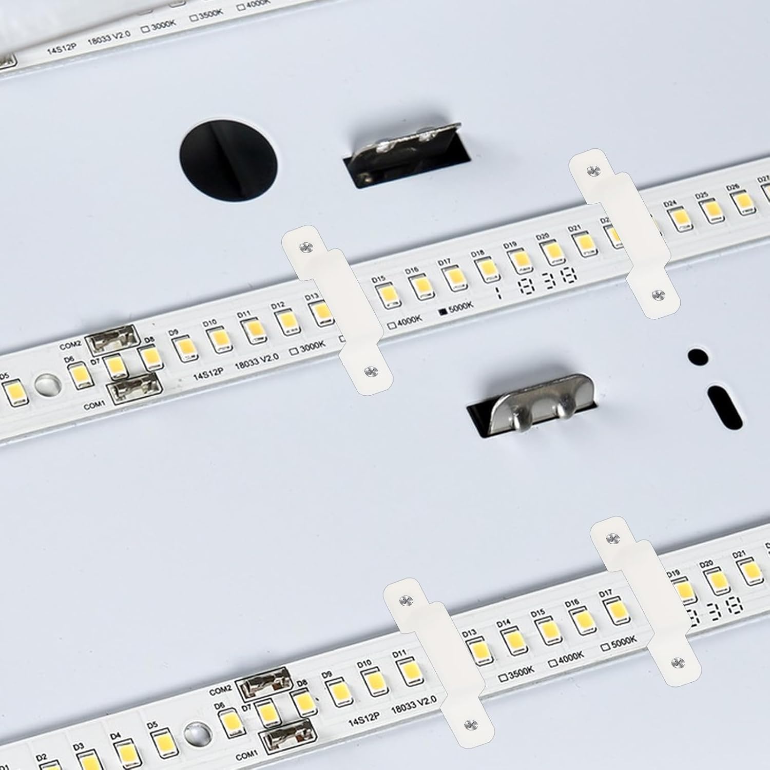 200 clips de montaje de tira LED, soporte de abrazadera de luz LED de silicona, soportes de montaje de tira LED con 400 tornillos clips de fijación