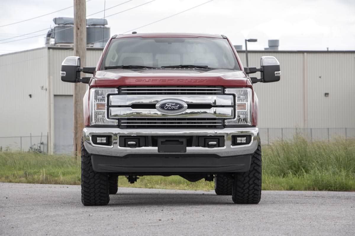 Rough Country Kit de elevación de 3 pulgadas para Ford F-250 Super Duty 2017-2022  Diesel – 50221