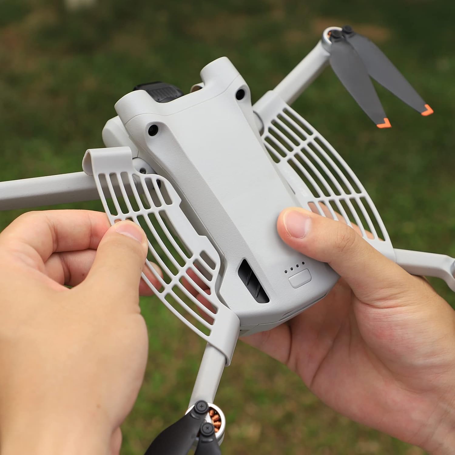 WANSUPYIN 2023 1Pair Lightweight Drone Hand Guard Safety Guard Flight Protectors for Mini 3 Pro Accessory Part