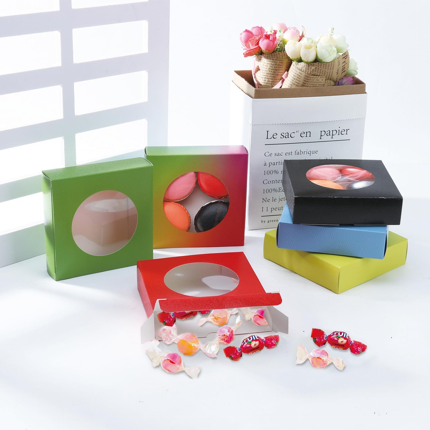 Bssay 60 cajas pequeñas de embalaje de jabón de 4.3 x 4.3 x 1.2 pulgadas, cajas de papel cuadradas blancas con ventana redonda transparente para