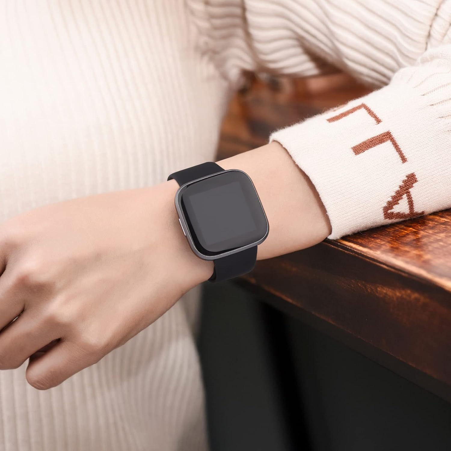 Vancle Correas de silicona compatibles con correas de reloj Fitbit Versa 2 para mujeres y hombres, correas de repuesto deportivas suaves y