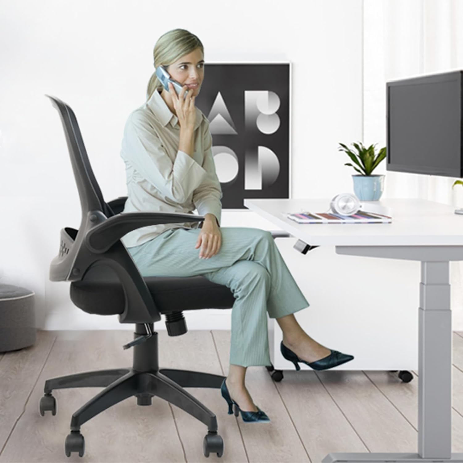 CLATINA Silla ergonómica de escritorio de malla rodante con soporte lumbar y reposabrazos abatibles, cómodas sillas de trabajo para computadora,
