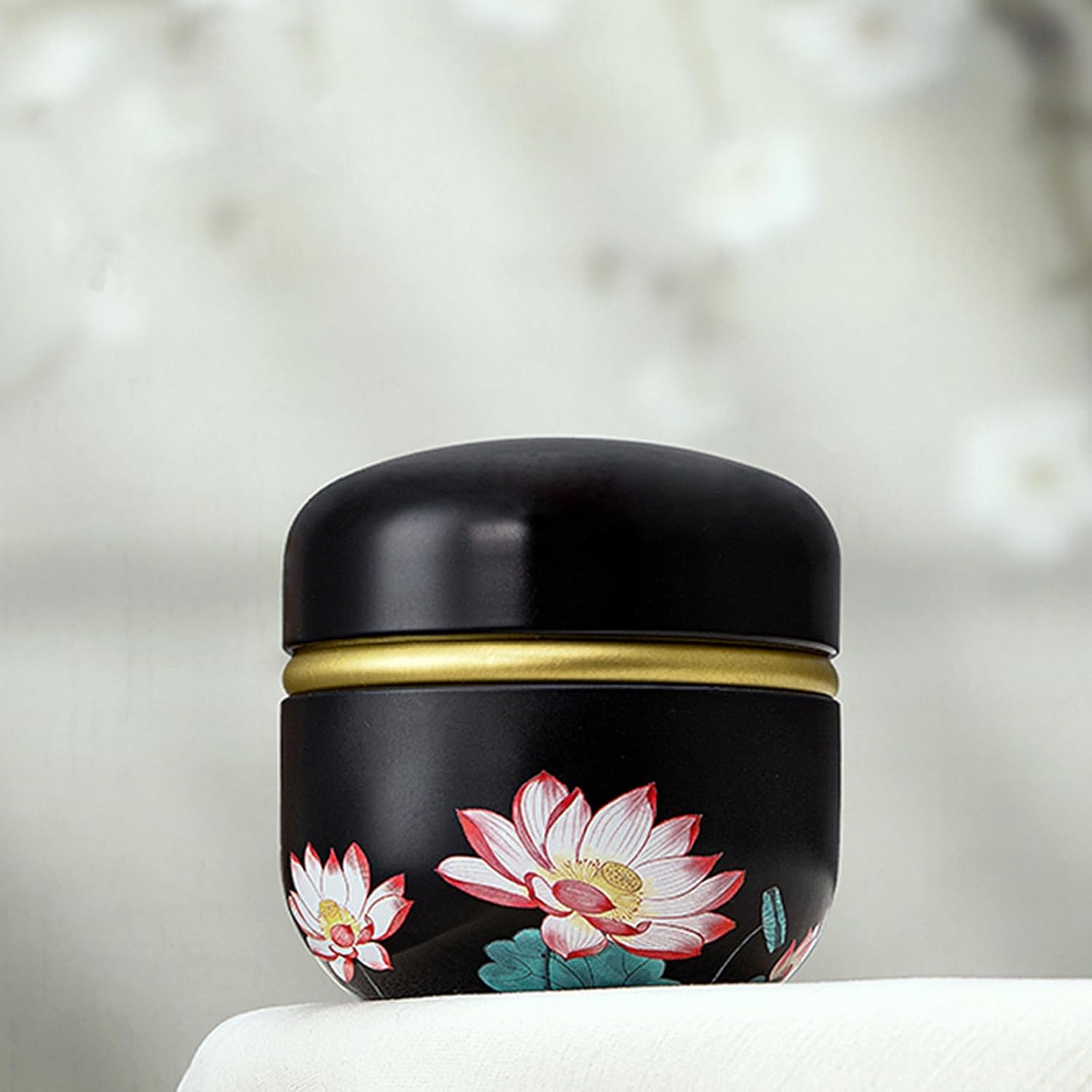 Qopoto Soplo de polvo corporal y recipiente para polvo de polvo, soplo de polvo para mujeres bebé y estuche para polvo para baño y viajes (Lotus)
