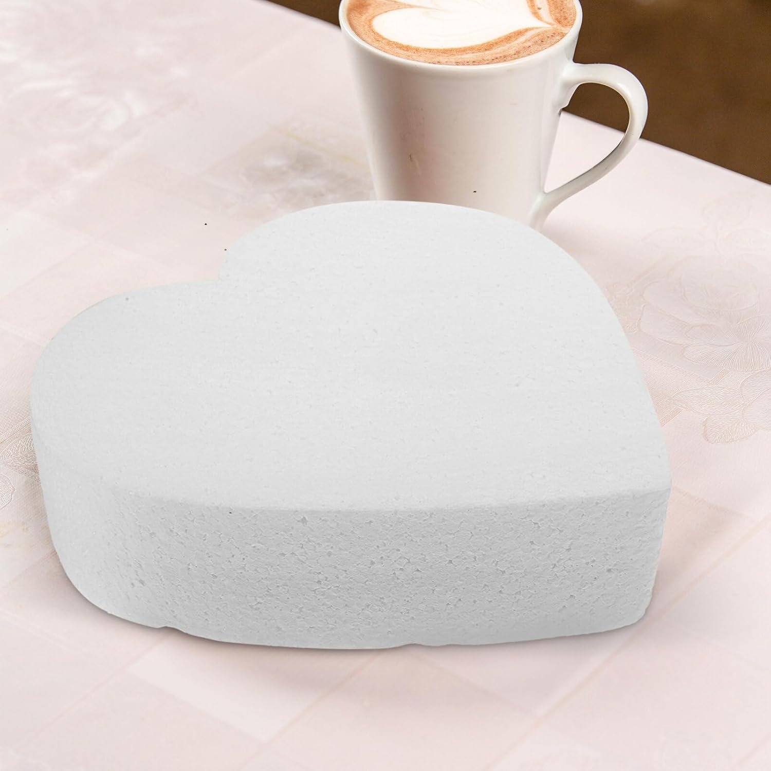 Luxshiny Pastel de espuma para pastel de espuma de 8 pulgadas, modelos falsos en forma de corazón, 2 piezas de embrión de poliestireno, adorno para