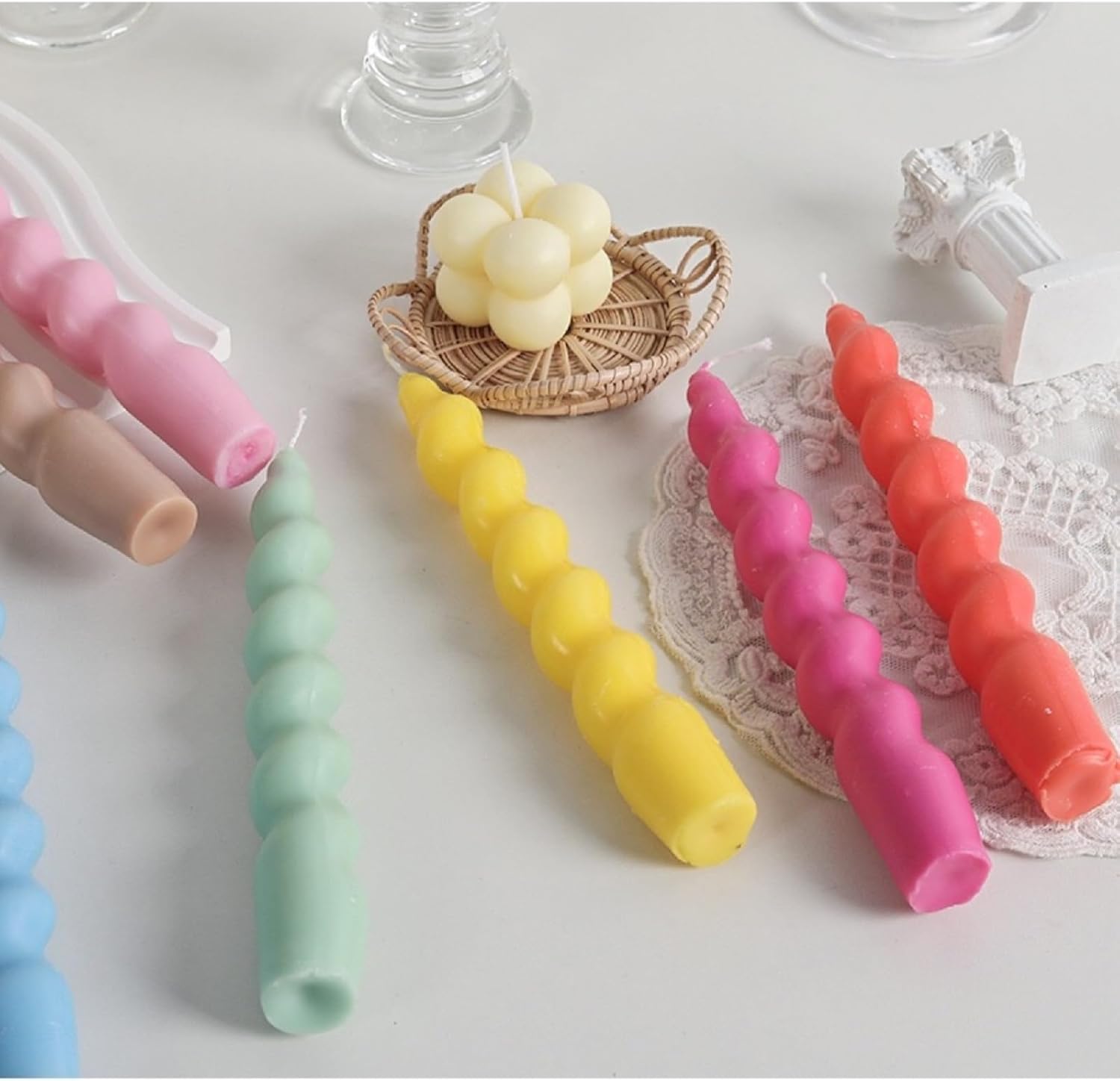 Juego de 2 velas cónicas en espiral amarillas de 7.5 pulgadas de alto, sin goteo y sin humo, velas largas, candelabros altos, cena en casa, fiesta,