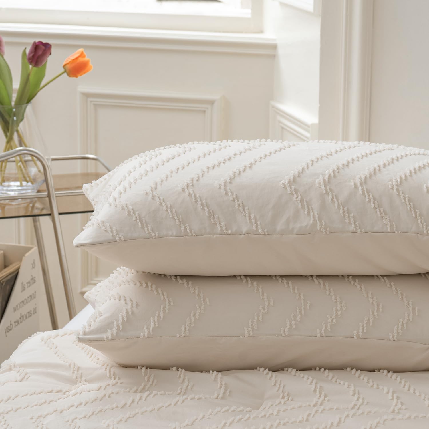 SLEEPBELLA Juego de edredón tamaño King, edredón de cama color crema, diseño capitoné vertical, juego de cama King ligero y esponjoso (tamaño King,