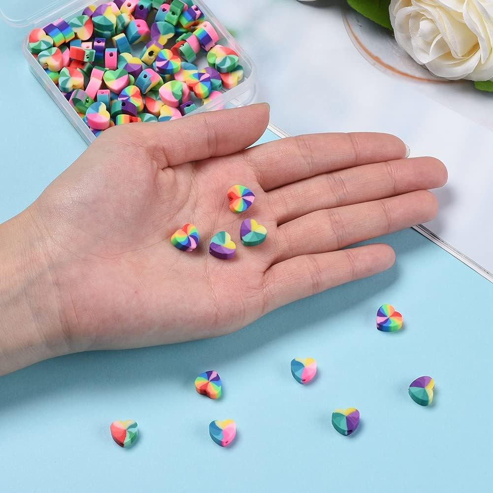KitBeads 100 cuentas de corazón de polímero de arcilla arco iris en forma de corazón, cuentas espaciadoras de corazón de amor de arcilla para