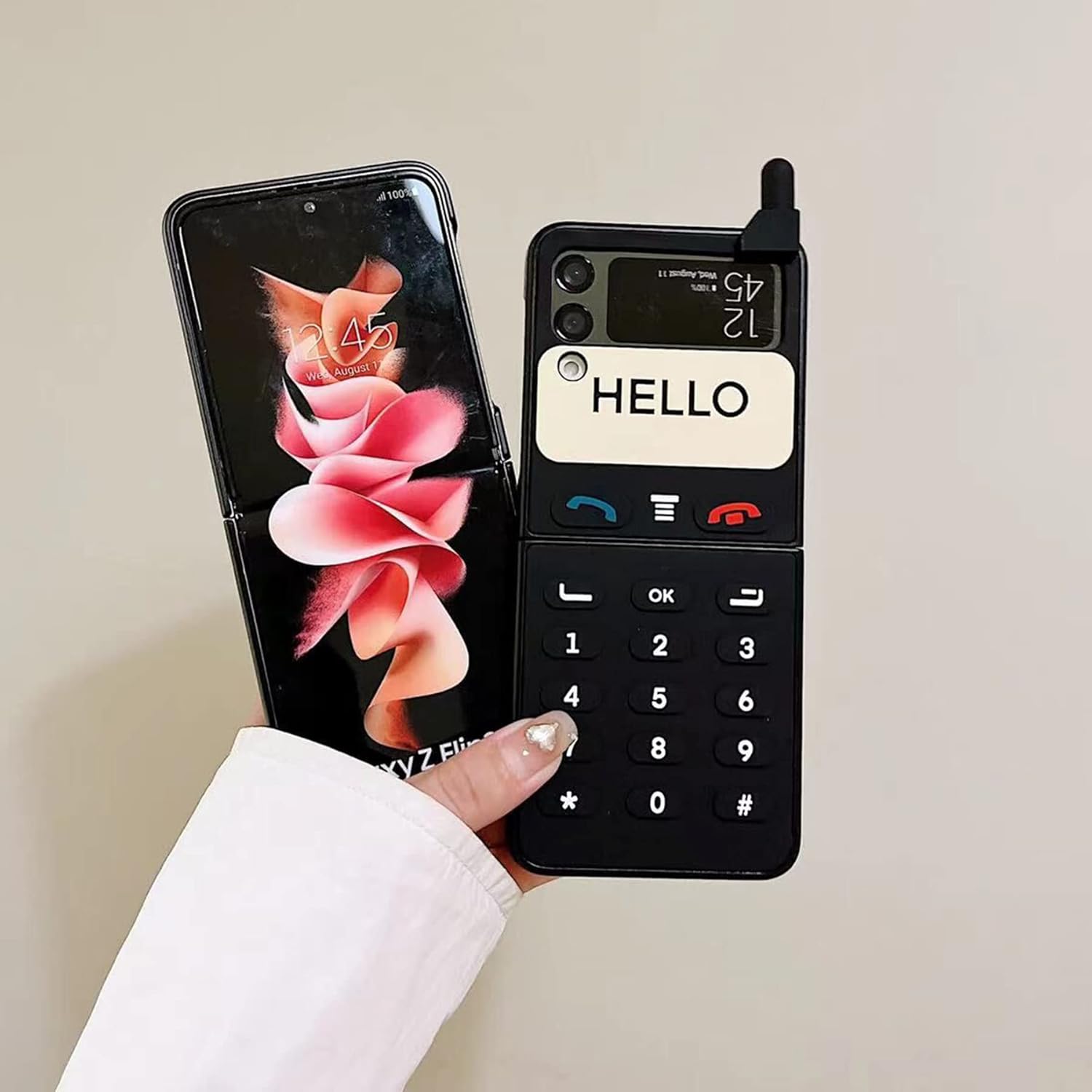Funda retro Kawaii Girls para Galaxy Z Flip 4, diseño divertido del teléfono, material de policarbonato (teléfono-negro)