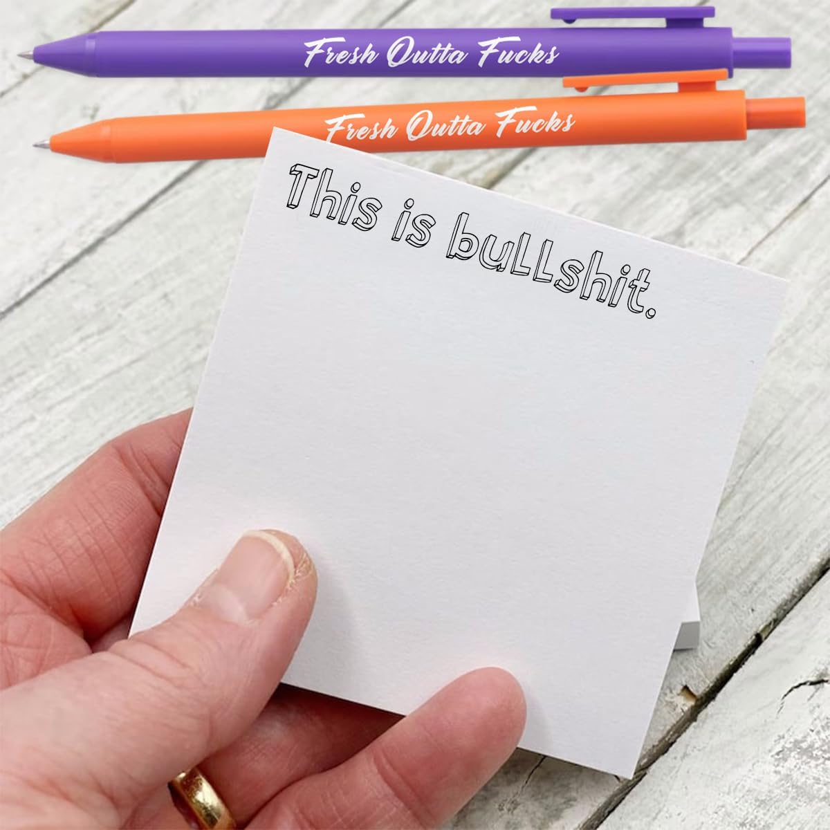 Fresh Outta Fucks – Juego de notas adhesivas y bolígrafo, divertidos suministros de oficina, regalos de elefante blanco para amigos, compañeros de