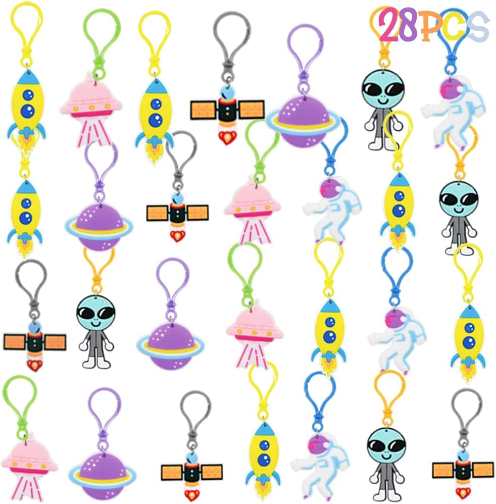CAMIRUS Regalos de fiesta espacial de astronautas, 28 piezas de llavero espacial de astronauta, cohete alienígena, recuerdos de fiesta para niños,
