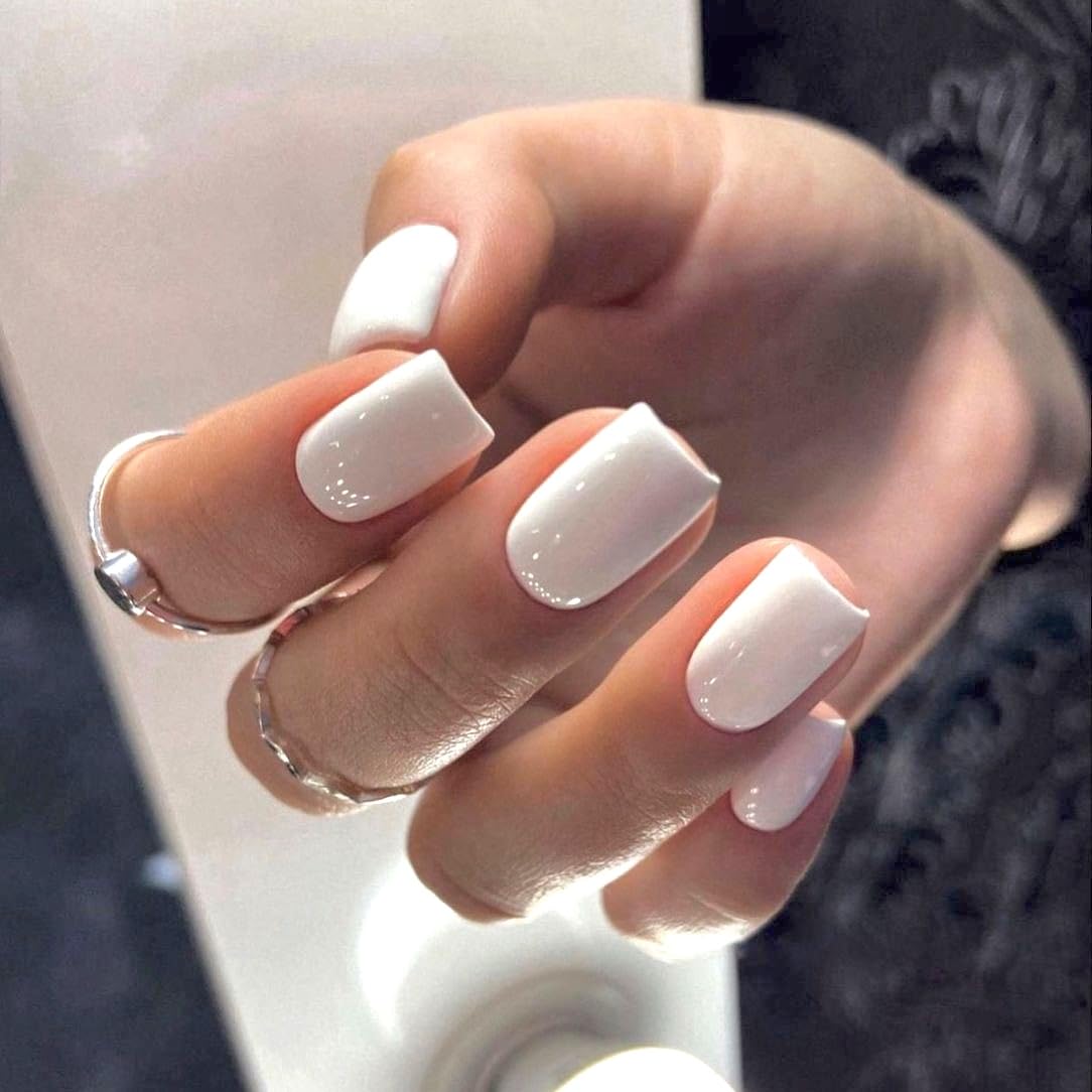Modelones Uñas cortas a presión, uñas cuadradas a presión con pegamento de uñas, uñas blancas a presión, uñas postizas reutilizables, juego de uñas