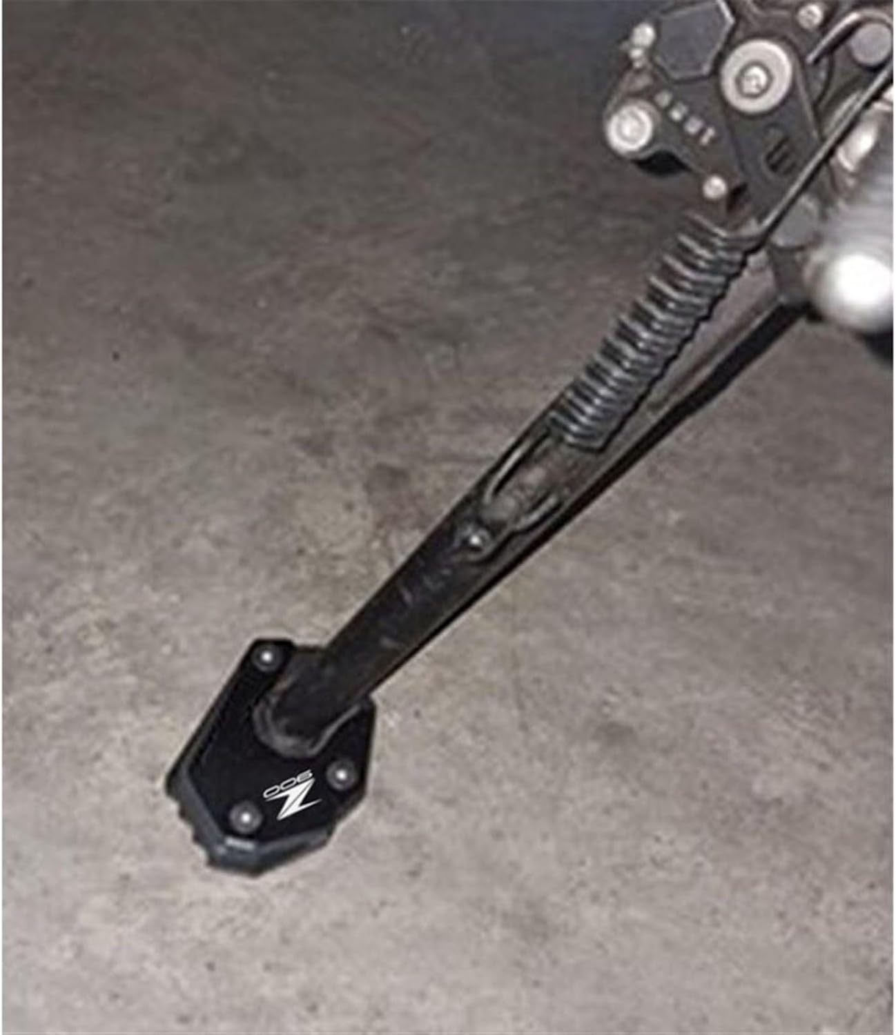 Extensión de soporte lateral de motocicleta de aluminio CNC para Kawasaki Z 650 900 Z900 RS SE Z650 Z900RS 2017-2022 (color rojo-Z900)