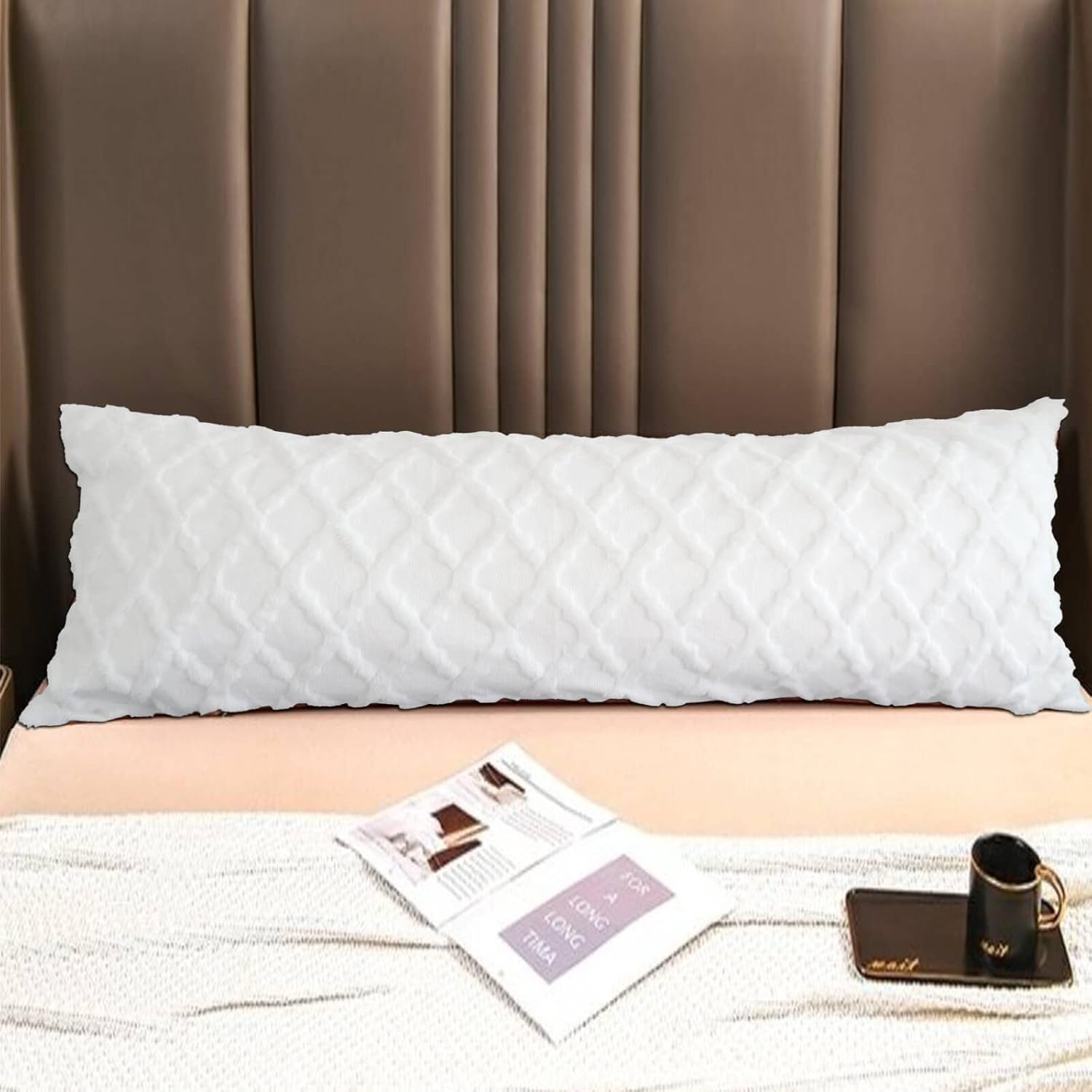 Body Pillowcase in Waffle Velvet Pattern, White Body Pillow Cover with Zipper 21 * 54 1 Piece, Suitable for Sofa, Bedroom Decoration,Without Pillow