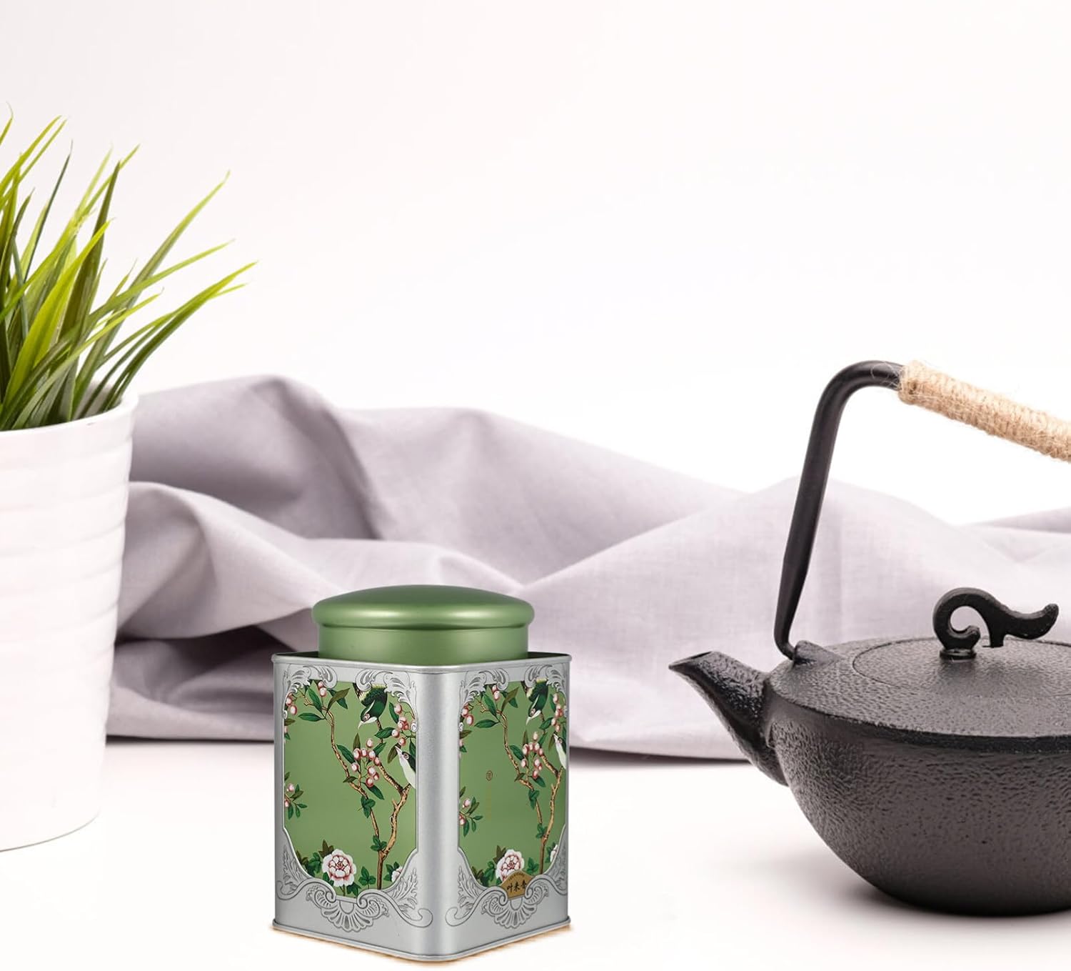 BESTonZON Botes de lata de té de estilo chino Lata de té Vintage Recipientes de almacenamiento de té sueltos con tapa de metal hojalata latas vacías