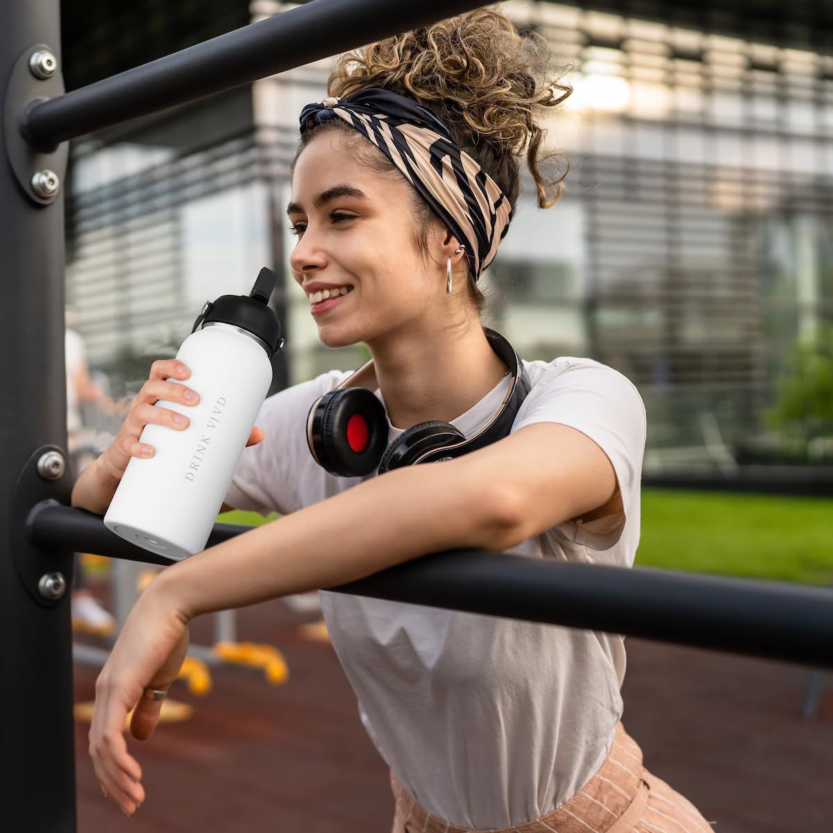Botella de agua deportiva de acero inoxidable – 40 onzas, 2 tapas (tapa con pajilla), botella de agua aislada al vacío con 2 tapas (tapa con