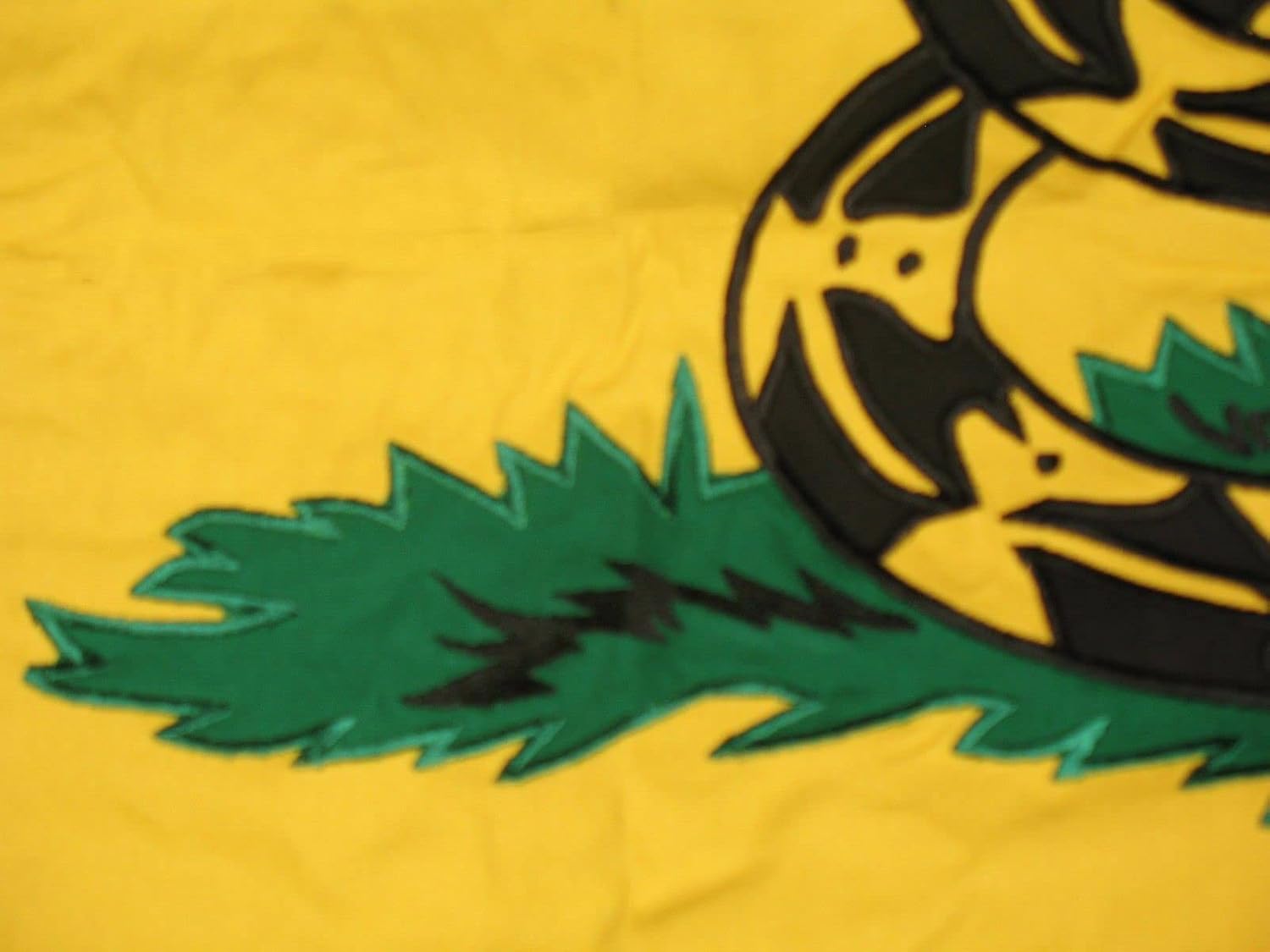 Premium Embroidered Sewn Gadsden Tea Party 4×6 Synthetic 2ply Cotton Flag and Clips