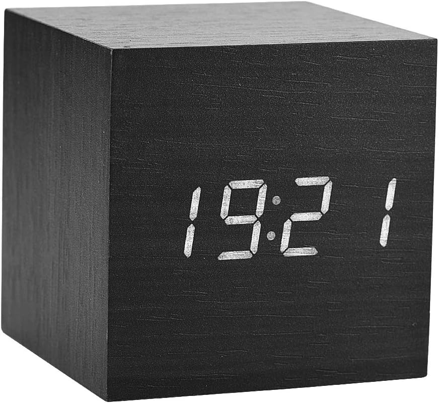 Zyyini Reloj despertador de madera, reloj despertador digital de madera de 2.4 x 2.4 x 2.4 in, funciona con pilas, muestra la hora y la temperatura,