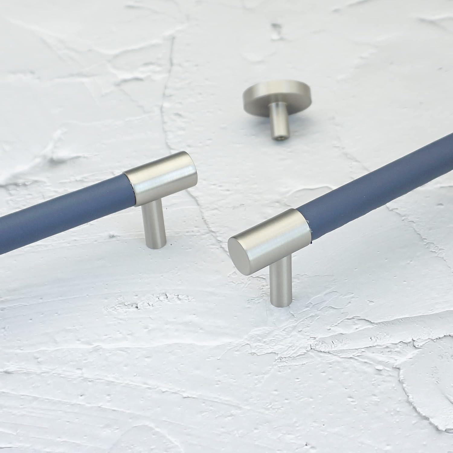 LBFEEL Tirador de cuero azul para armario, pomos de acero cepillado, accesorios modernos para muebles (perilla redonda)