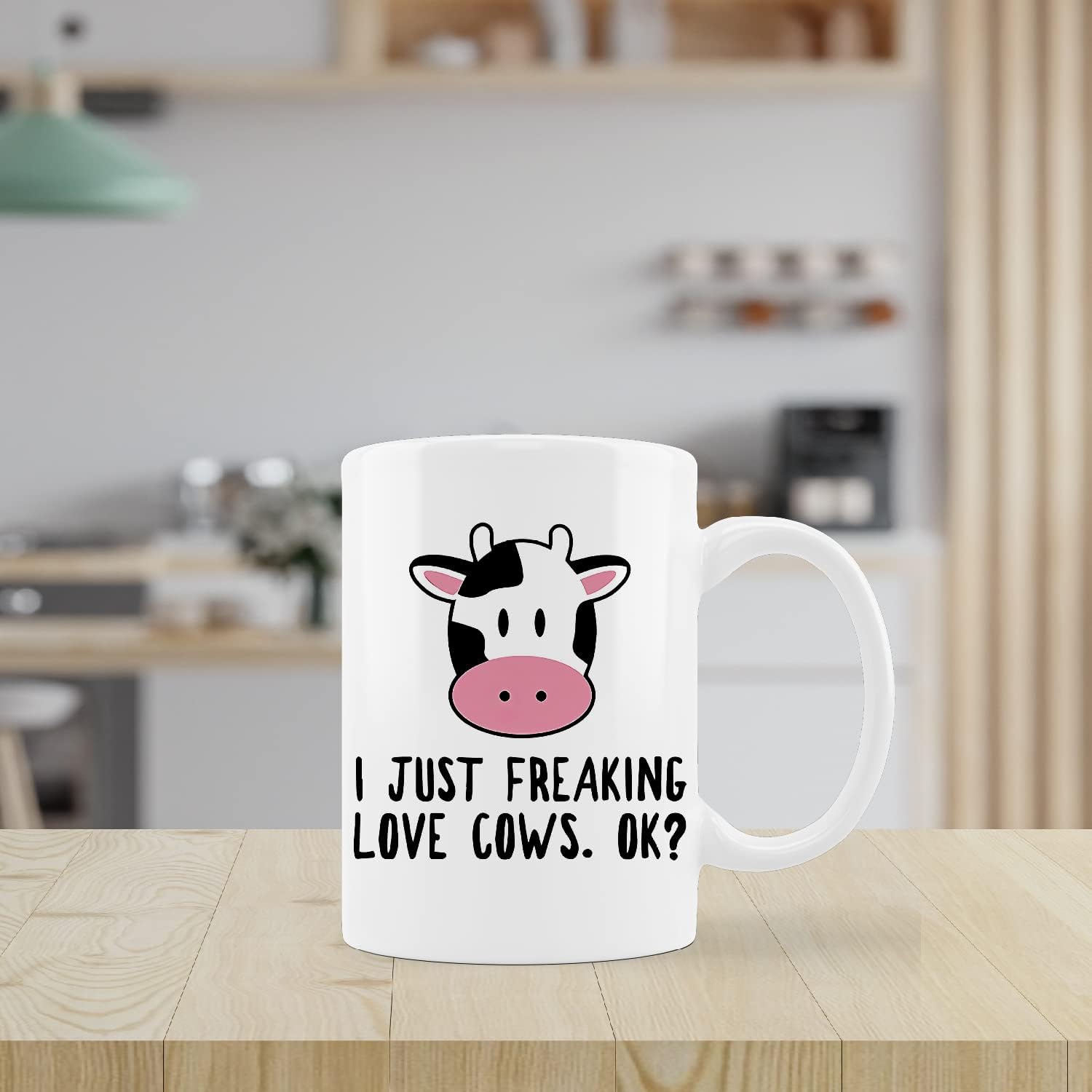 Taza divertida de cerámica con texto en inglés “I Just Freaking Love Cows OK – Taza de cerámica de 11 onzas”, regalos para amantes de las vacas,