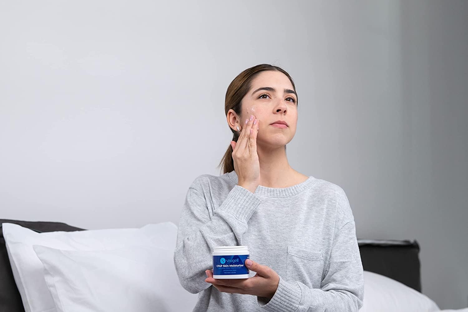 Hidratante para la piel CPAP de Snugell  Crema facial diaria con aloe vera y vitamina A y E  Sin petróleo  Sin fragancia  No grasa  Especialmente