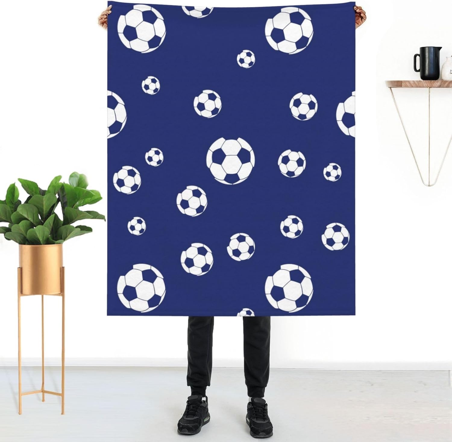 Manta de fútbol para mujer, suave manta de forro polar de verano de 50 x 40 pulgadas, manta ligera de viaje para cama, sofá, bonita decoración del