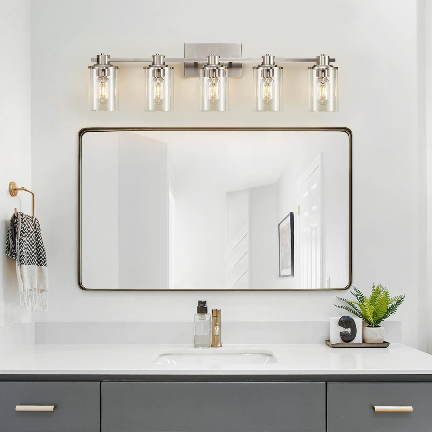 DUJAHMLAND Lámpara de baño, 5 luces de níquel cepillado sobre espejo, luz de tocador con pantalla de vidrio transparente, iluminación de tocador de