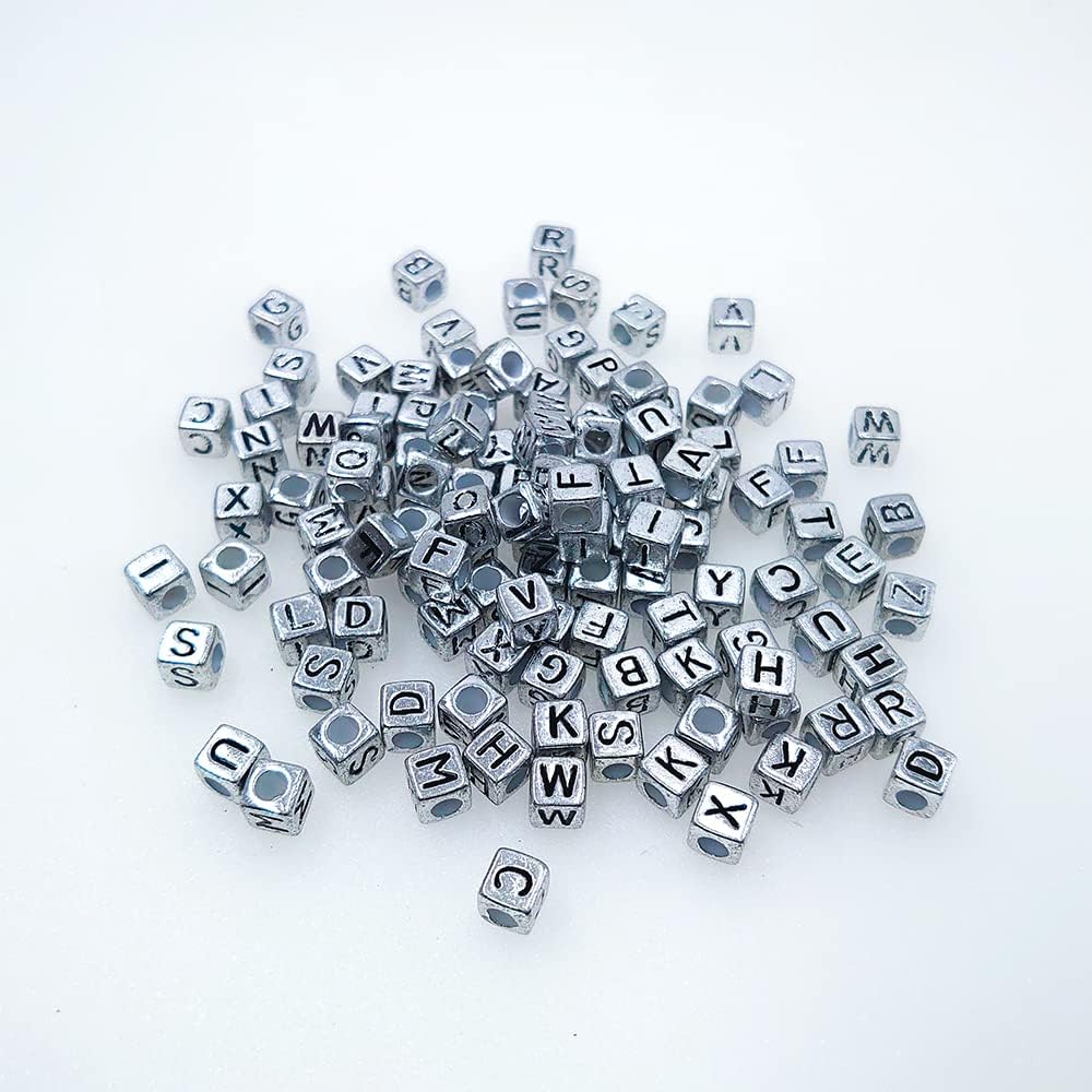800 cuentas de letras acrílicas con forma de cubo plateado de 0.236 x 0.236 pulgadas, formas mixtas de plástico, cuentas sueltas de bricolaje para