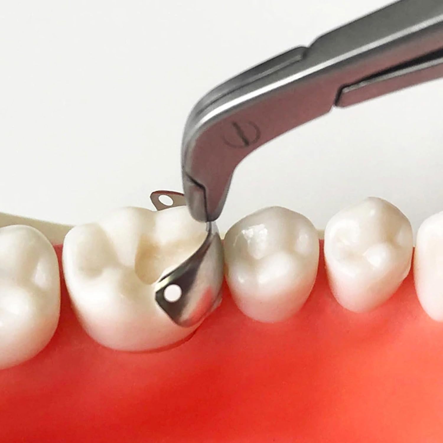 50 bandas de matriz de matriz contorneada seccional dental, bandas de matriz dental M4, bandas de matriz dental para restauraciones dentales (0.236