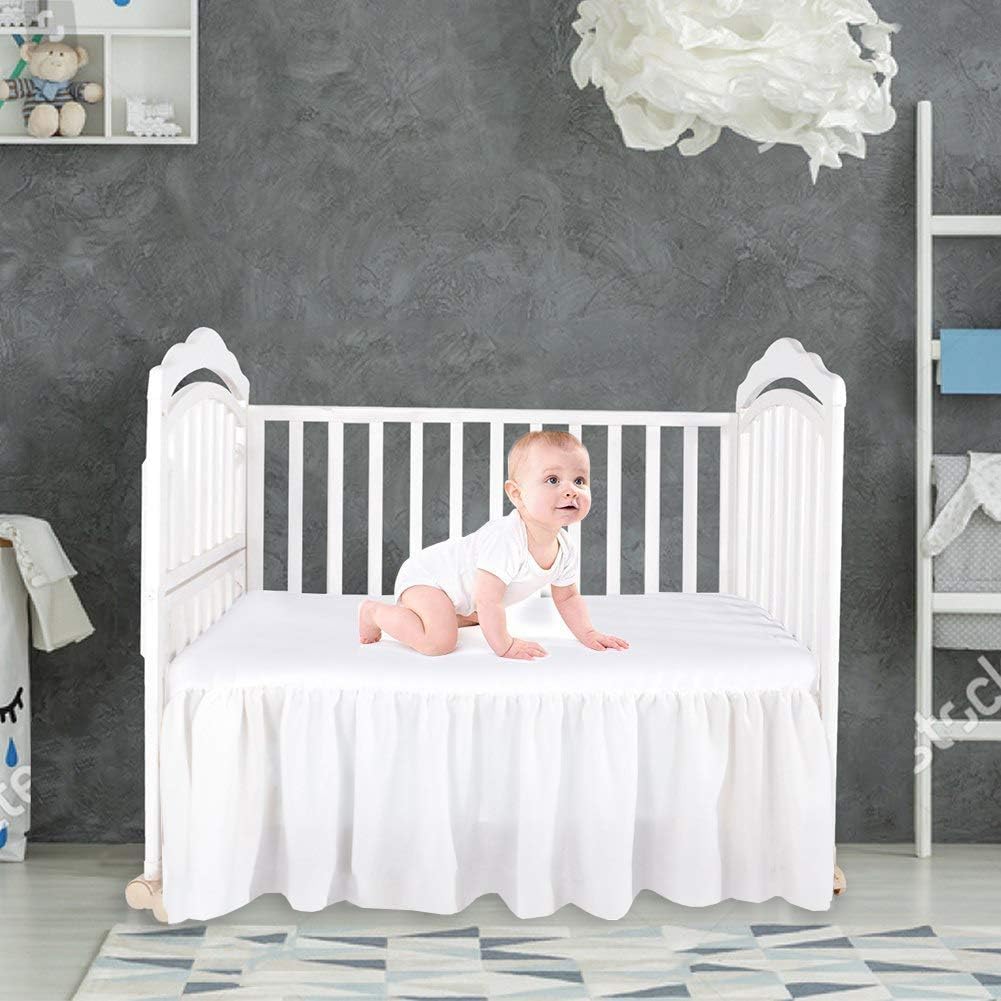 Queen’s Linen Falda de cuna con volantes blancos para cuna con esquinas divididas, volantes de polvo para cuna Standrad 14 caídas (28 x 52 pulgadas)