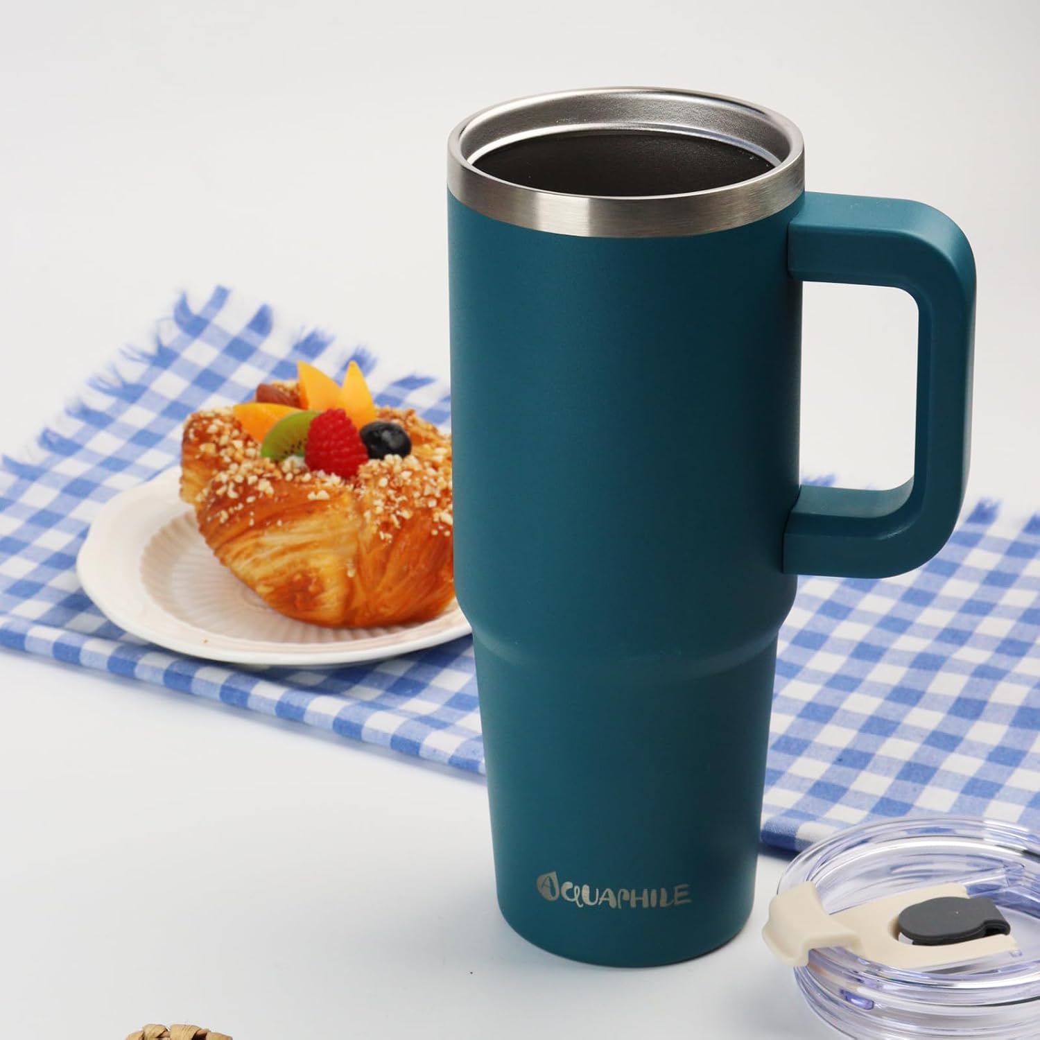 AQUAPHILE Vaso aislado de 30 onzas con asa, taza de viaje de acero inoxidable con tapa y pajita, vaso de café portátil a prueba de fugas de doble